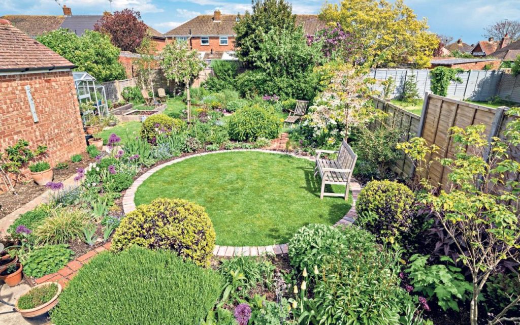 How I transformed a blank canvas into a lush garden haven' | The Telegraph